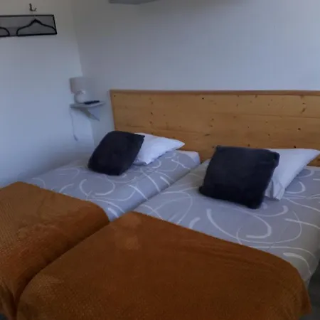 Les Et Parc De Paletes Saint-Girons (Ariege)