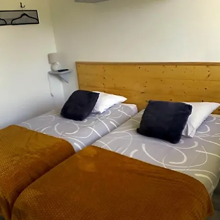 Hotel Les Et Parc De Paletes