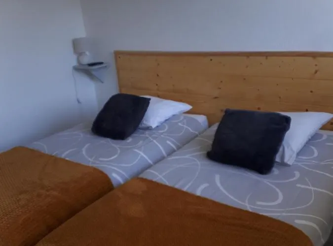 Les Et Parc De Paletes Saint-Girons (Ariege)