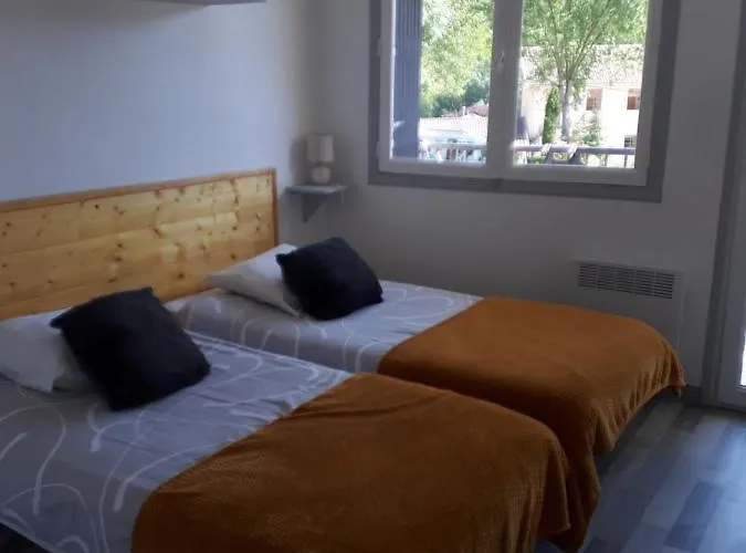 Les Et Parc De Paletes Hotel Saint-Girons (Ariege)